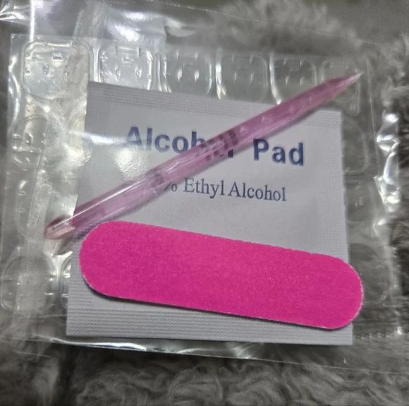 Sparkling Mauve Press-On Nails - Nude Pink Almond Set - Picture 2 of 3